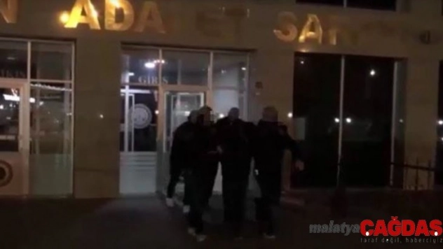 PKK'ya katılım sağlamaya çalışan şahıslar polis engeline takıldı