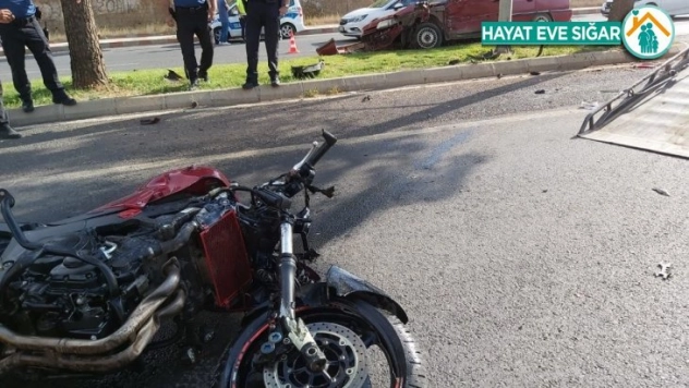 Polis memuru trafik kazasında hayatını kaybetti