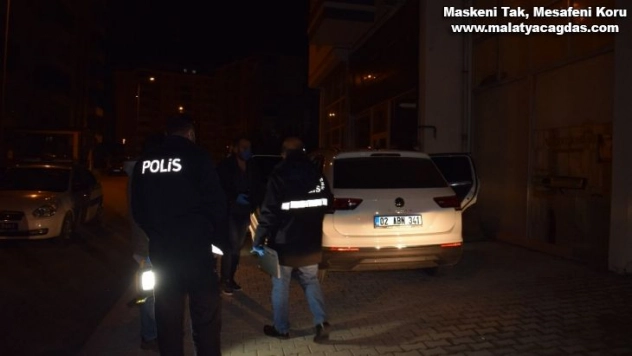 Polisin dur ihtarına uymayarak kaçtı, aracının içinden 2 adet pompalı tüfek çıktı
