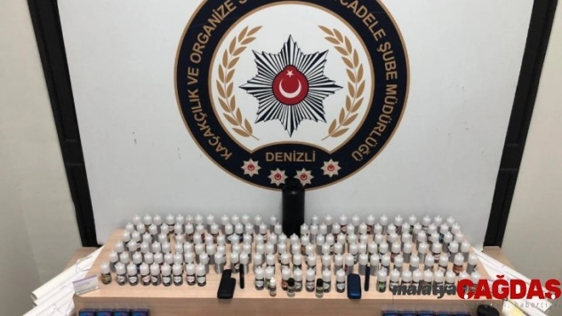 Polisten kaçak elektronik sigara ile cinsel içerikli ürün operasyonu