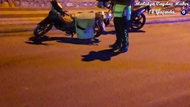 Polisten motosiklet denetimi