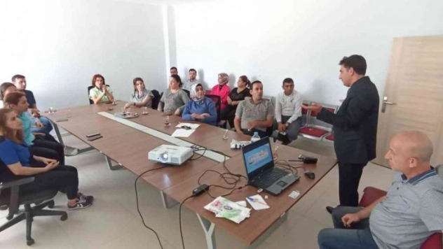 Polisten nüfus müdürlüğü personeline eğitim