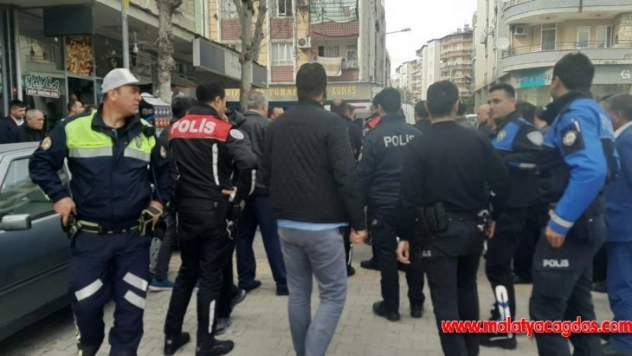 Polisten sokak kavgasına biber gazlı müdahale