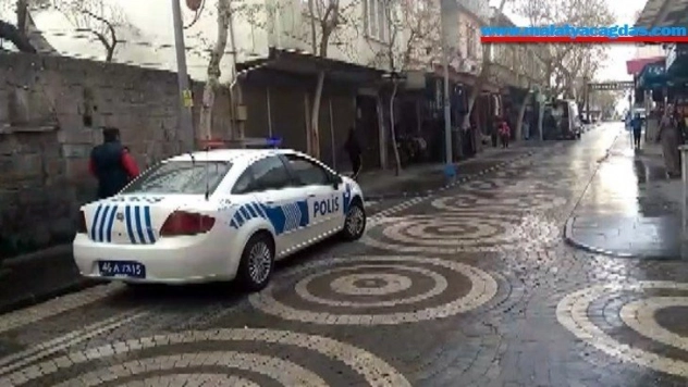 Polisten Suriyelilere 'korona virüs' anonsu