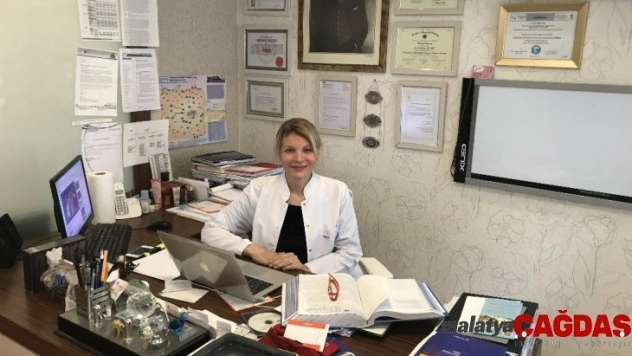 Prof. Dr. Emel Canbay: 'Psödomiksoma peritonei hastalığında tedavi gecikirse hastalığının kontrolü de güçleşebilir'