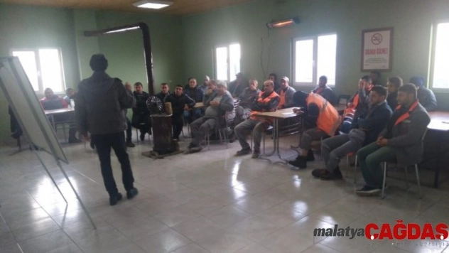 Pursaklar Belediyesi personeline 'iş sağlığı' güvenliği semineri