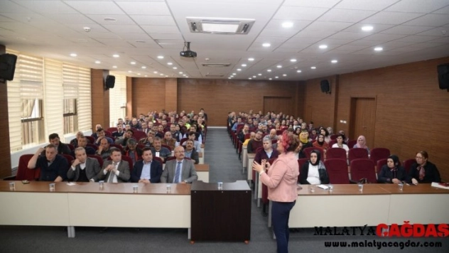 Pursaklar Belediyesinde korona virüsü ile mücadele eğitimi