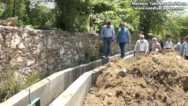 Pütürge merkezde sulama suyu kanalları yenileniyor