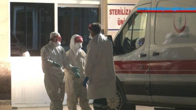 Hasta yolda korona virüs şüphelisi diye yakalandı