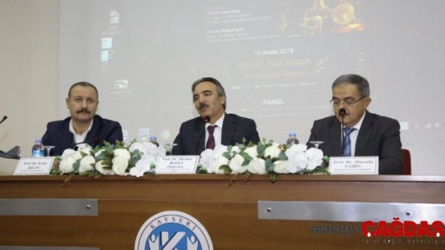 Rektör Bağlı, 'Türk İslam medeniyetinin dünya medeniyetlerine katkıları' konulu panele katıldı