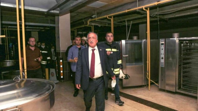 Rektör Çomaklı'dan yangın açıklaması