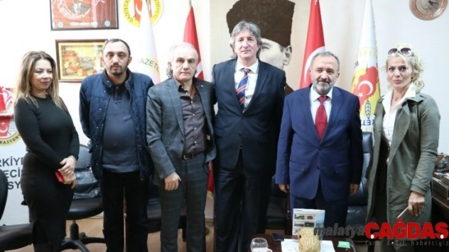 Rektör Çufalı, ZGC'de gazetecilerin sorularını yanıtladı