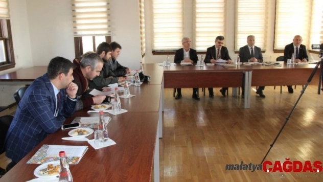 Rektör Karadağ'dan yanan konakla ilgili açıklama