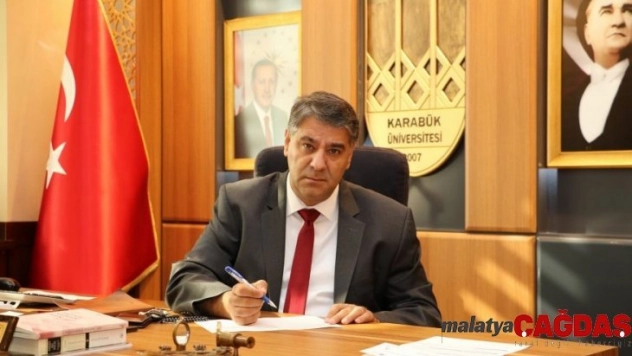 Rektör Polat'tan Gazeteciler Günü mesajı