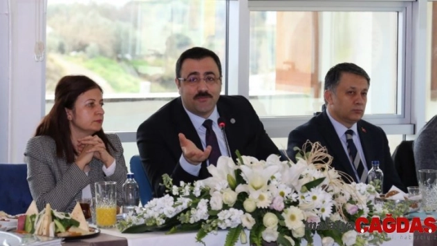 Rektör Prof.Dr.Kalan: ' Güçlü basın güçlü demokrasinin tesisini sağlar'