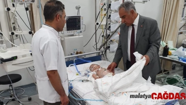 Rektör Turgut Biz hekimlerin öncelikli görevi insan hayatıdır