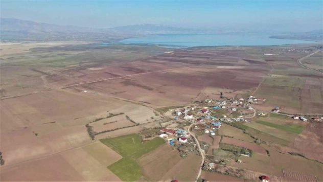 Risk alarak baraj sahasını eken çiftçileri 'Yağış' endişesi sardı