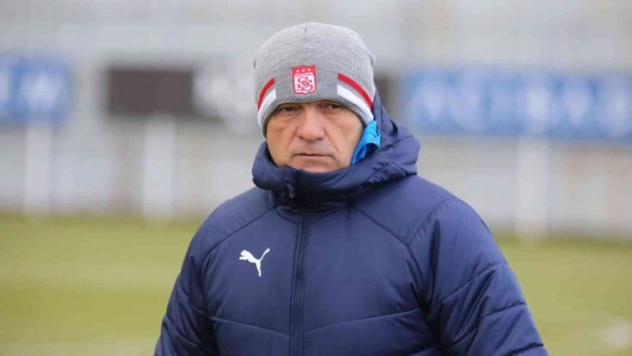 Rıza Çalımbay: 'Alanya maçı hayati derecede önemli'