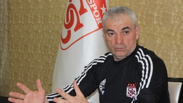 Rıza Çalımbay: 'Hakem Arda Kardeşler'i kınıyorum!'