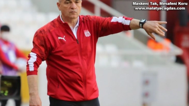 Rıza Çalımbay Beşiktaş'ı tebrik etti