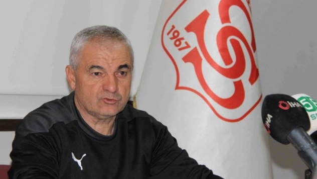 Rıza Çalımbay'dan taraftara çağrı: 'Gelin bütünleşelim'