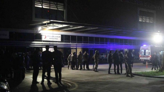 Roketli saldırıda yaralanan asker ve polisler tedavi altına alındı