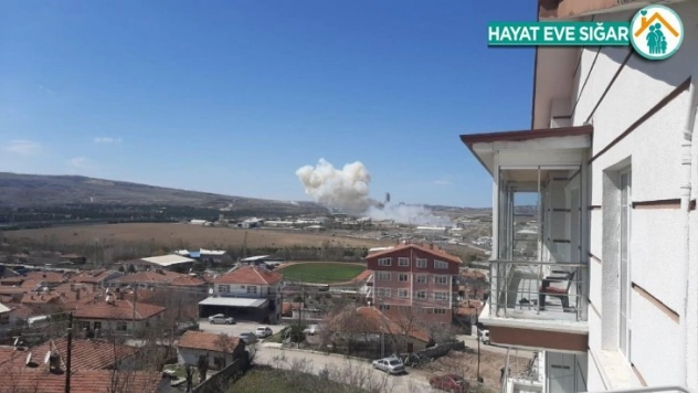 Roketsan'da bir patlama meydana geldi. Patlamada 3 kişinin hafif yaralandığı öğrenildi.