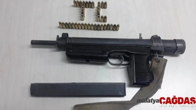 Ruhsatız uzun namlulu silahla yakalandı