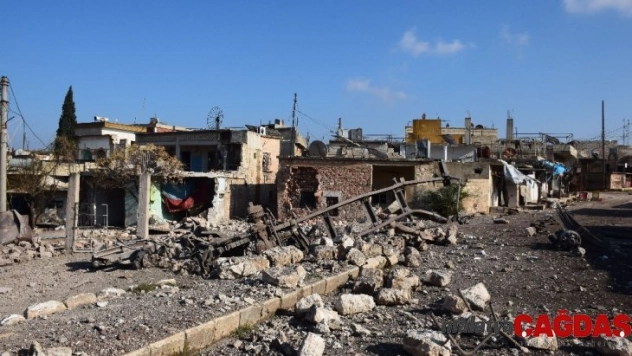 Rus uçakları İdlib'e saldırdı: 4 ölü, 5 yaralı