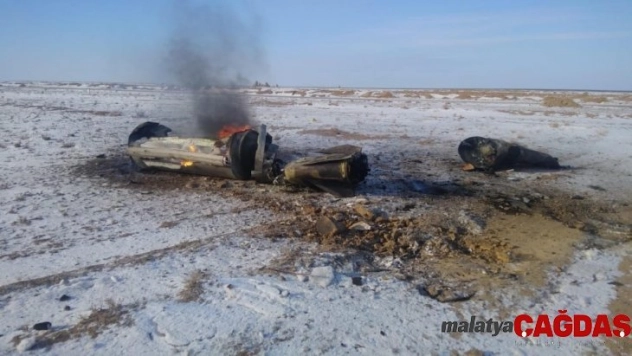 Rusya'nın balistik füzesi Kazakistan'a düştü
