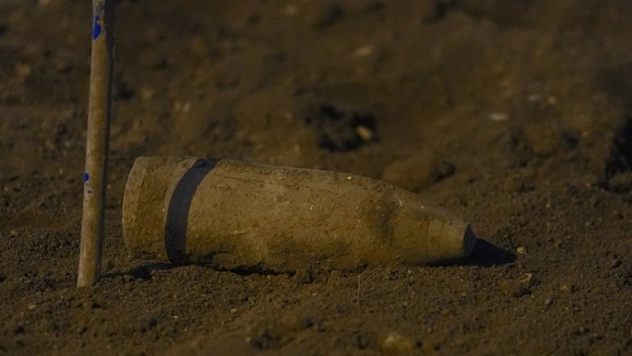 rzurum'da Peyzaj Çalışmasında 150 Yıllık Top Mermileri Bulundu