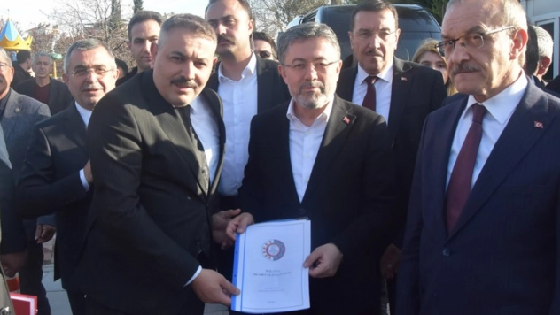 Sadıkoğlu, Tarım Bakanına kapsamlı dosya sundu