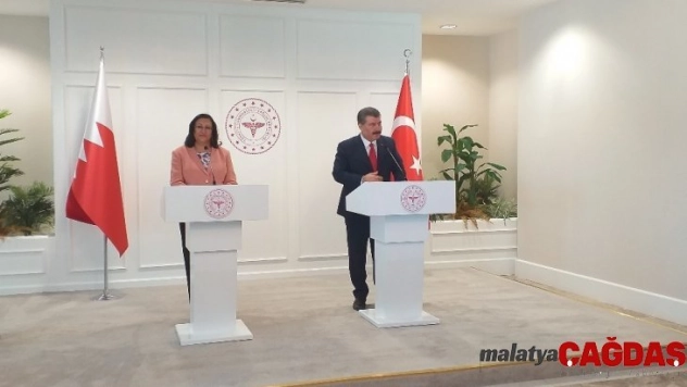 Sağlık Bakanı Fahrettin Koca, Bahreyn Sağlık Bakanı ile görüştü