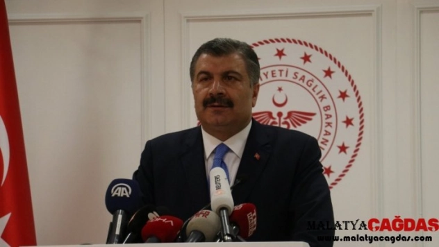 Sağlık Bakanı Koca: 'Koronavirüs şüphesi olan vatandaşımızın test sonucu pozitif çıktı'