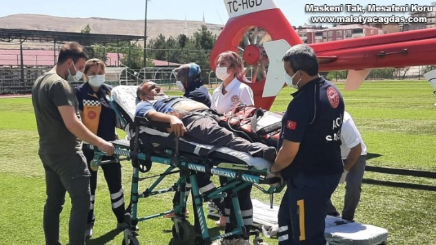Sağlık personelinin imdadına ambulans helikopter yetişti