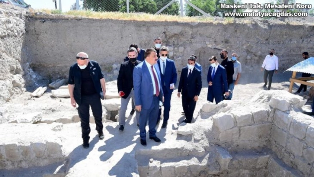 Şahabiyye-i Kübra Medresesinde çalışmalar devam ediyor