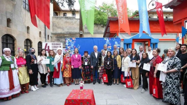 Şahin'den 4 yıldır Gaziantep'te sergilenen bez bebekler için müze müjdesi