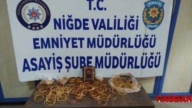 Sahte altın ve sikke ile dolandırıcılık yapmaya çalışan 3 Suriyeli yakalandı
