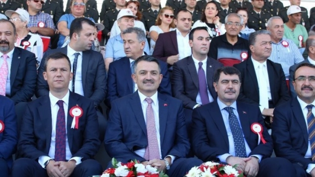 Sakarya Zaferi'nin 98'inci yılı Duatepe'de coşkuyla kutlandı