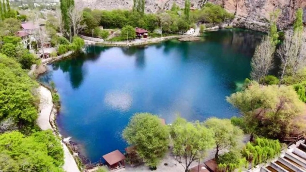 Saklı Cennet 'Yedigöller' de büyüleyici manzara