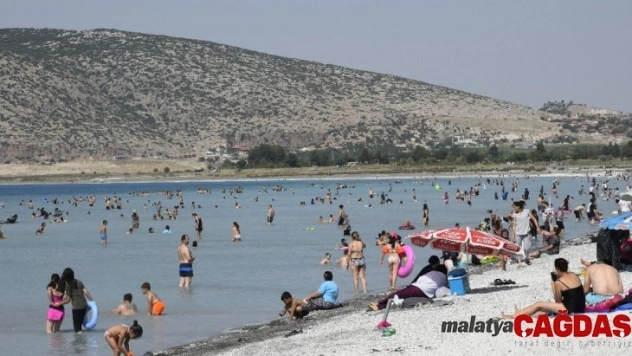 Salda Gölü 2019'u 1,5 milyon turistle kapattı