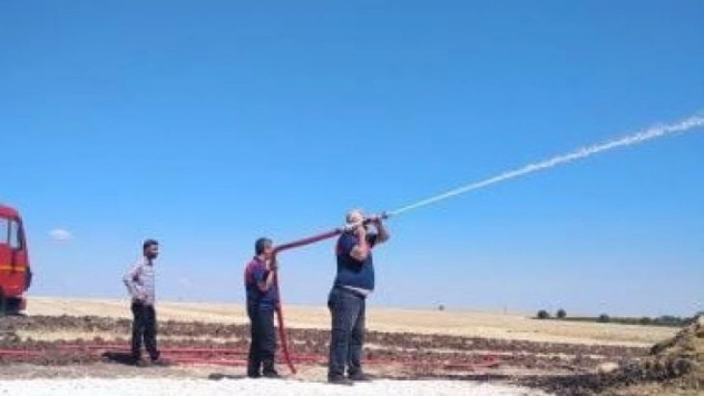 Saman balyaları alev alev yandı