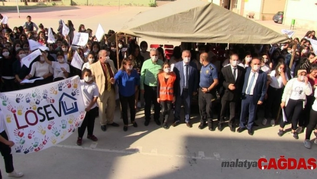 Samandağ'da öğrencilerden lösemili çocuklara destek