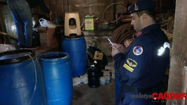 Samanlıkta sahte alkol üretimine operasyon