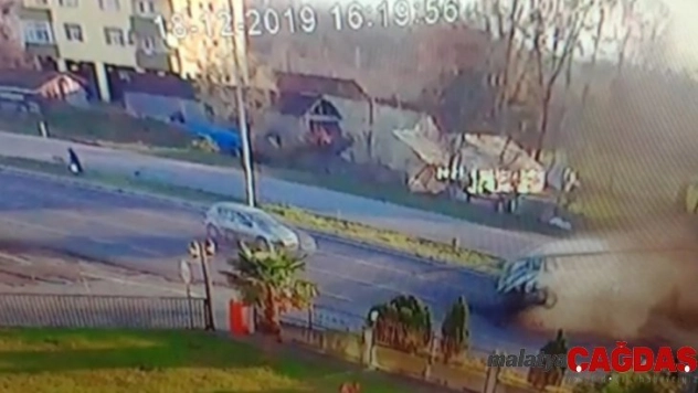 Samsun'da 2 öğrencinin öldüğü kaza güvenlik kamerasına yansıdı