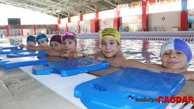 Samsun'da 5 yılda 64 bin çocuk yüzme öğrendi