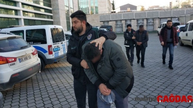 Samsun'da uyuşturucudan 3 şahıs adliyede