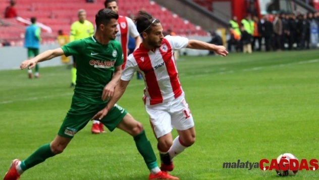 Samsunspor kaleye duvar ördü