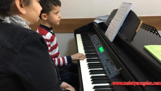 Sanat meraklılarının adresi Adıyaman Belediyesi konservatuarı oldu