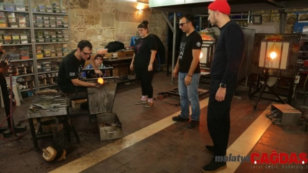 Sanatçı buluşmaları Aslı ve Can Atay'ı ağırladı